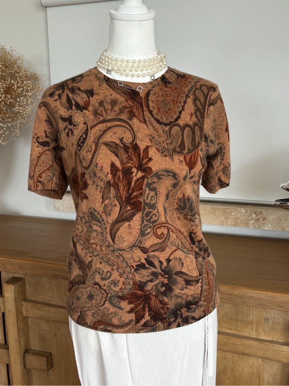Neiman Marcus 100% Pure Cashmere Paisley Floral Sweater M